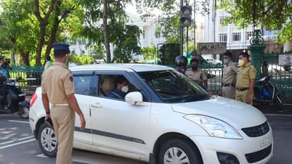 Covid Kerala : അടിയന്തര ഘട്ടങ്ങളിലൊഴികെയുള്ള വാഹന പരിശോധന ഒഴിവാക്കണമെന്ന് കേരളാ പൊലീസ് അസോസിയേഷൻ