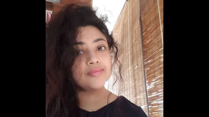 చిరు, బాలయ్య, వెంకీ, నాగ్ లతో ఆడిపాడి వెండితెరను ఏలిన మీనా కూతురు నైనికాను ఎప్పుడైనా చూశారా...?