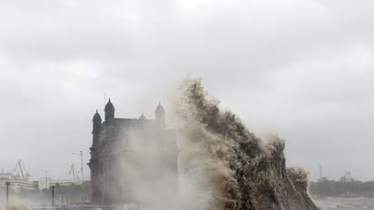 ടൗട്ടെ ചുഴലിക്കാറ്റ്; ശക്തി കുറഞ്ഞതായി കാലാവസ്ഥാ നിരീക്ഷണ കേന്ദ്രം, കേരള തീരത്ത് മുന്നറിയിപ്പ്