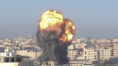 ಇಸ್ರೇಲ್ ದಾಳಿಗೆ ನುಚ್ಚು ನೂರಾದ ಮನೆ: ಬದುಕುಳಿದ 6 ವರ್ಷದ ಮಗು!