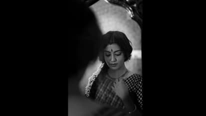 அச்சு அசல் சாவித்ரிபோலவே மாறிய 'கண்ணம்மா'... கீர்த்தி சுரேஷுக்கே செம்ம டஃப் கொடுத்த புகைப்படங்கள்..!