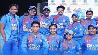 ఏడాది దాటింది, అయినా ఆ డబ్బులు ఇంకా ఇవ్వలేదట... మహిళా క్రికెటర్ల పట్ల బీసీసీఐ వైఖరికి...