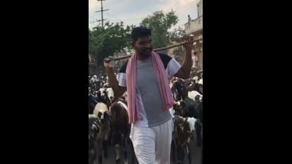 సొంతూరికి పోయి గొర్రెలు కాసుకుంటున్న జబర్దస్త్ కమెడియన్...  పాపం ఎంత కష్టం వచ్చిపడింది!