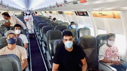 ഇംഗ്ലണ്ട് പര്യടനം: ഇന്ത്യന് പുരുഷ-വനിതാ ക്രിക്കറ്റ് താരങ്ങളുടെ ക്വാറന്റീന് തുടങ്ങി