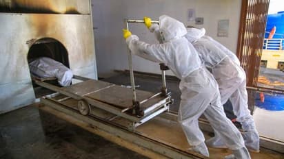 சடலங்களை எரிக்க லஞ்சம்.. புகார் செய்ய இதோ இலவச எண்.. சென்னை மாநகராட்சி ஆணையர்  உத்தரவு.