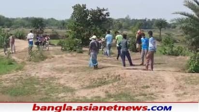 শ্মশানে কোভিড দেহের পাশ দিয়ে ঘুরে বেড়াচ্ছে কুকুর, নেই দাহ করার লোক পুরুলিয়ায়