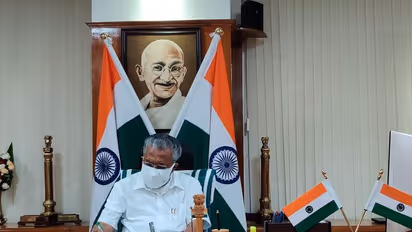 സാഹചര്യം വിലയിരുത്തി മുഖ്യമന്ത്രി, കോളേജുകൾ ഉൾപ്പെടെയുള്ള വിദ്യാഭ്യാസ സ്ഥാപനങ്ങൾ അടച്ചിടാൻ നിർദ്ദേശം നൽകി