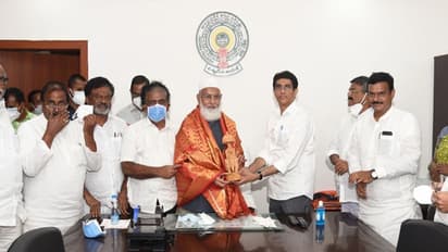 అప్పుడు రాజీనామా చేద్దామనుకున్నా... జగన్ సహనశీలి: వీడ్కోలు వేళ షరీఫ్ వ్యాఖ్యలు