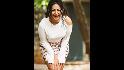 వయసుతో పనిలేదు ఆయన అడిగితే ఇప్పుడైనా సిద్ధమే... చిన్నారి పెళ్లికూతురు అవికా బోల్డ్ కామెంట్!