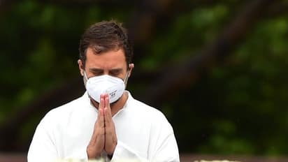 ರಾಜೀವ್ ಗಾಂಧಿ ಪುಣ್ಯಸ್ಮರಣೆ: ಗೌರವ ಸಲ್ಲಿಸಿದ ಪ್ರಮುಖರು