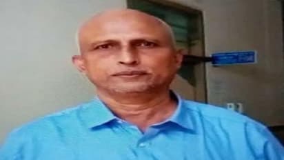 వివాదాస్పద వైద్యుడు డాక్టర్ సుధాకర్‌ గుండెపోటుతో మృతి