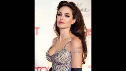 ಸಹೋದರನ ಜೊತೆ ಲಿಪ್‌ಲಾಕ್‌, 3 ಮದುವೆ -  ಈ ಹಾಲಿವುಡ್‌ ನಟಿಯ ಇಂಟರೆಸ್ಟಿಂಗ್‌ ಲೈಫ್!