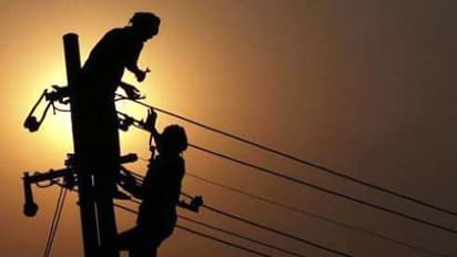  Power Shutdown in Chennai: ஷாக்கிங் நியூஸ்.. சென்னையில் இன்று முக்கிய ஏரியாக்களில் கரண்ட் கட்.. இதோ லிஸ்ட்.!