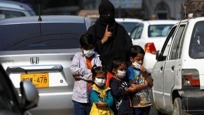 यहां भी PAK पीछे: पाकिस्तान में 32% बच्चे नहीं जा पाते हैं स्कूल, भारत से 17% कम है लिटरेसी रेट