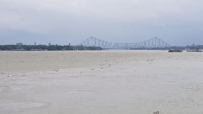 ১১ জুন ভরা কোটালে জল বাড়তে পারে গঙ্গায়, তাই এখন থেকেই সতর্ক কলকাতা পুরসভা