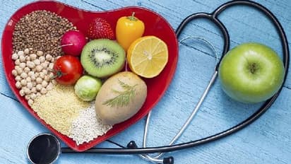 കൊളസ്ട്രോള് കുറയ്ക്കാന് ഭക്ഷണത്തില് ശ്രദ്ധിക്കേണ്ട കാര്യങ്ങള്...