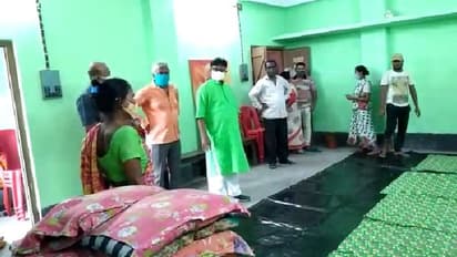 দুই তৃণমূল বিধায়কের উদ্যোগে তৈরি ত্রাণ শিবির, কোভিড বিধি মেনে থাকবেন ২৫০ জন