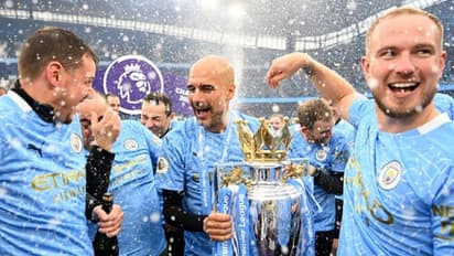 ഗാർഡിയോള തന്നെ സൂപ്പര് കോച്ച്; മികച്ച പരിശീലകനുള്ള പുരസ്കാരം