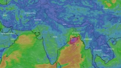 യാസ് ചുഴലിക്കാറ്റ്; ബംഗാളും ഒഡീഷയും ലക്ഷക്കണക്കിന് ആളുകളെ മാറ്റിപ്പാര്‍പ്പിച്ചു