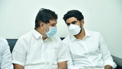 వదిలేదే లే... వారికి వడ్డీతో సహా తిరిగిస్తాం..: ధూళిపాళ్ళ సాక్షిగా లోకేష్ వార్నింగ్