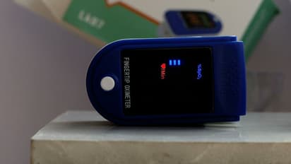 കൊവിഡ് പ്രതിരോധ ഉത്പന്നങ്ങൾക്ക് അമിത വിലയീടാക്കുന്നതിനിരെ നടപടികൾ കടുപ്പിച്ച് സംസ്ഥാന സർക്കാർ