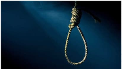 Naxals Hanged Villagers: ఒకే కుటుంబానికి చెందిన నలుగురిని ఉరితీసిన నక్సలైట్లు.. !