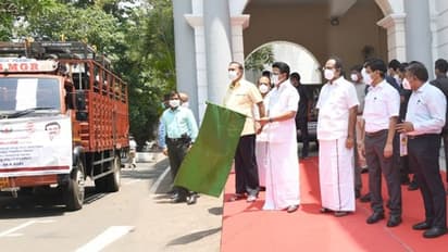 18 மாவட்டங்களுக்கு 1,400 ஆக்ஸிஜன் சிலிண்டர்கள் அனுப்பி வைப்பு... முதல்வர் மு.க.ஸ்டாலின் அதிரடி...!