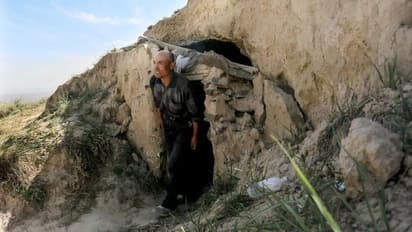 ഒരൊറ്റ ദിവസം കൊണ്ട് ചൈനയുടെ  വീരനായകനായി മാറി, ഈ ആട്ടിടയന്‍