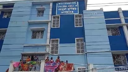 ত্রাণ শিবির জলমগ্ন, নেই খাবার-পানীয় জল, চূড়ান্ত অব্যবস্থায় বিক্ষোভ গ্রামবাসীদের