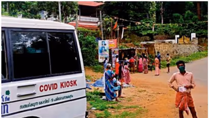 വയനാട്ടില്‍ ടിപി ആര്‍ കുറയുന്നു; ആദിവാസികള്‍ക്കിടയില്‍ രോ​ഗവ്യാപനം കുറയുന്നില്ല, ആശങ്ക