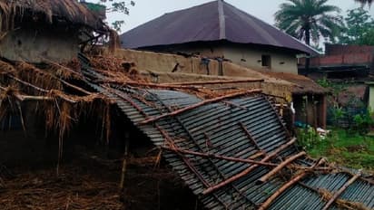 ঘূর্ণিঝড়ে উড়ল বিদ্যুতের খুঁটি-বাড়ির চাল, চোখের পলকে তান্ডব গ্রামে, দেখুন ছবি