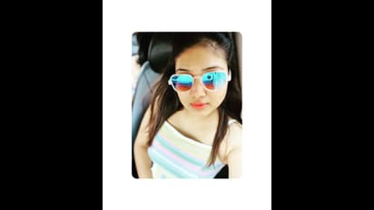 'ரோஜா' சீரியலில் குடும்ப குத்துவிளக்காக வரும் பிரியங்காவா இது? குட்டை டவுசர் கவர்ச்சியில்.. சூடேற்றிய போட்டோஸ்