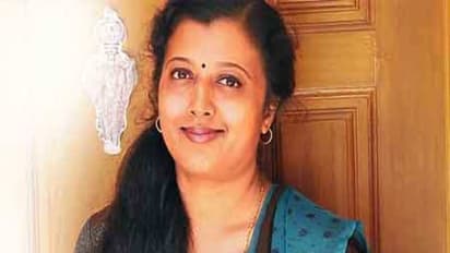 கைதேர்ந்த கேடி அம்பலமாகிறாள்! அன்றே வெளுத்து விட்டிருந்தால் இவ்வளவு தூரம் வந்திருக்காது! தாமரையின் பகீர் பதிவு