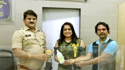 ಮುಂಬೈ ಪೊಲೀಸರ ನೆರವಿಗೆ ನಿಂತ ಬಾಲಿವುಡ್ ಸೆಲೆಬ್ರಿಟಿಗಳು