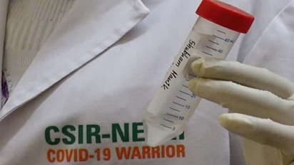 Covid19: கொரோனா நோயாளியுடன் தொடர்பில் இருந்தாலும் பரிசோதனை தேவையில்லை? புதிய வழிகாட்டு நெறிமுறை கூறுவது என்ன?