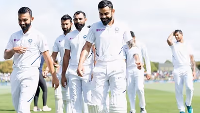 భారత్‌లో టెస్టు క్రికెట్‌ చచ్చిపోతోంది.. ఐపీఎల్ వల్లే ఇదంతా : ఇంగ్లాండ్ మాజీ సారథి సంచలన వ్యాఖ్యలు 