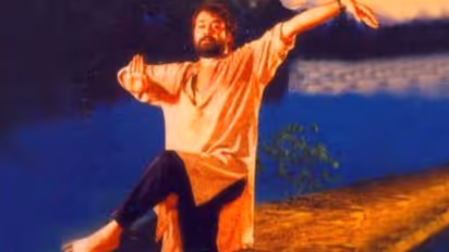 'എങ്ങനെയാണ് നൃത്തം പഠിക്കാത്ത ഒരു വ്യക്തിക്ക് പെട്ടെന്ന് ഒരു ചുവടുവയ്ക്കാൻ സാധിക്കുന്നത്?', വീഡിയോ