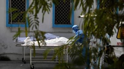 കൊവിഡ് ബാധിച്ച് മരിച്ചവരുടെ പേരുകൾ പ്രസിദ്ധീകരിക്കാൻ തീരുമാനം; നാളെ മുതൽ പ്രാബല്യത്തിലാവും