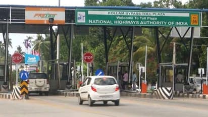 കൊല്ലം ബൈപാസിൽ ടോൾ പിരിവ് ഇന്ന് മുതൽ; നിര്മ്മാണം പൂര്ത്തിയാക്കിയിട്ട് മതി പിരിവെന്ന് നാട്ടുകാര്, പ്രതിഷേധം