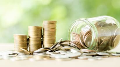 ఈ రాశివారికి లక్ష్మీ కటాక్షం ఎక్కువ..!