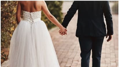 ഒരുമാസത്തെ അവധി കിട്ടാൻ വേണ്ടി ഈ ബാങ്കുദ്യോഗസ്ഥൻ വിവാഹം കഴിച്ചത് നാലുവട്ടം