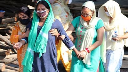 কলকাতায় ১ হাজারের নীচে নামল দৈনিক সংক্রমণ, কোভিডে শীর্ষে উত্তর ২৪ পরগণা