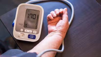 ഉയർന്ന രക്തസമ്മർദ്ദം നിയന്ത്രിക്കാന്‍ ഡയറ്റില്‍ ഉള്‍പ്പെടുത്താം ഈ ഭക്ഷണങ്ങള്‍...