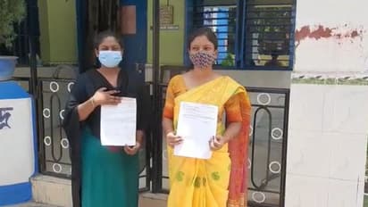 কর্মরত অবস্থায় মৃত্যু ভিলেজ পুলিশের, মুখ্যমন্ত্রীর সহায়তায় স্ত্রী পেলেন চাকরি