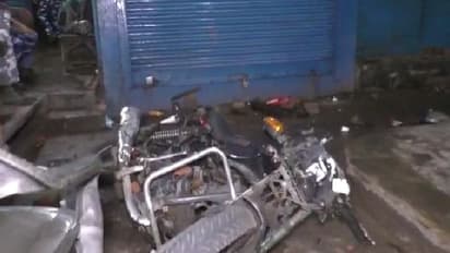 বিজেপি সাংসদ অর্জুন সিংয়ের বাড়ির কাছে ব্যাপক বোমাবাজি, বাড়ি ভাঙচুর