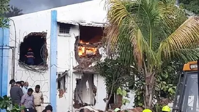 ಪುಣೆಯ ಸ್ಯಾನಿಟೈಸರ್ ಫ್ಯಾಕ್ಟರಿಯಲ್ಲಿ ಅಗ್ನಿ ದುರಂತ; ಸಾಂತ್ವನ ಜೊತೆಗೆ ಪರಿಹಾರ ಘೋಷಿಸಿದ ಮೋದಿ