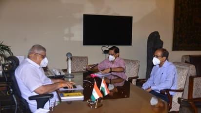 মুখ্যসচিবের ভোট-পরবর্তী হিংসার রিপোর্টে অসন্তুষ্ট, টুইট করে জানালেন রাজ্যপাল