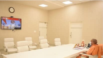 यूपी में योगी के नेतृत्व में चुनाव लड़ेगी बीजेपी, इस कारण विधानसभा चुनावों में मोदी को चेहरा नहीं बना रहा संघ