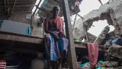 রাজ্যে একের পর এক বাউল শিল্পীর আত্মহত্যা, চরম আতঙ্কে দিন গুনছে হাজার হাজার পরিবার