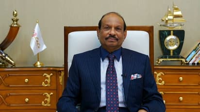 ബെക്സ് കൃഷ്ണന് ജോലി നൽകും, സഹായിച്ചത് ശ്രദ്ധ കിട്ടാനല്ല; ഹെലികോപ്റ്ററിൽ യാത്ര ചെയ്യുമെന്നും എംഎ യൂസഫലി